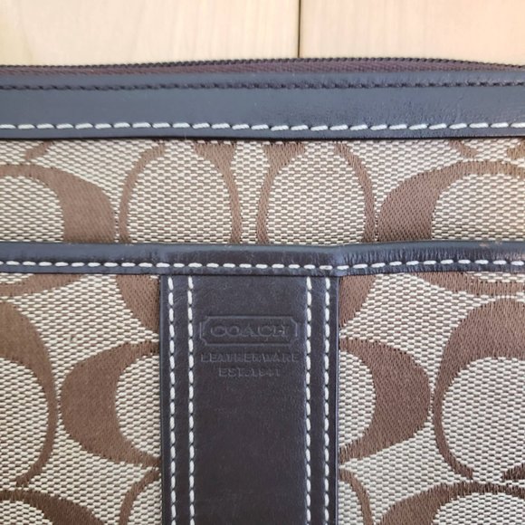 EUC Coach brown canvas and leather crossbody - Picture 4 of 5